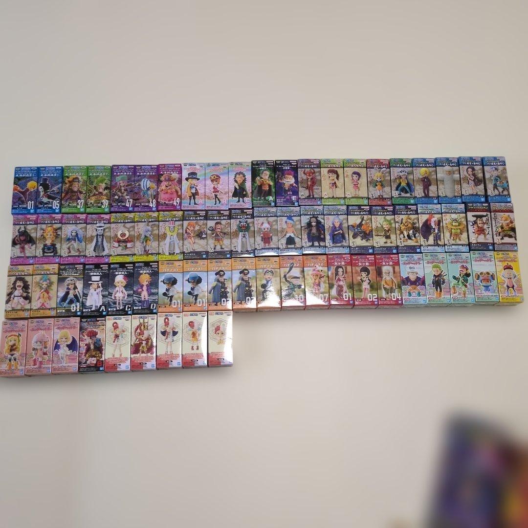 ワンピース　ワールドコレクタブルフィギュア　７２体セット　おまけつき