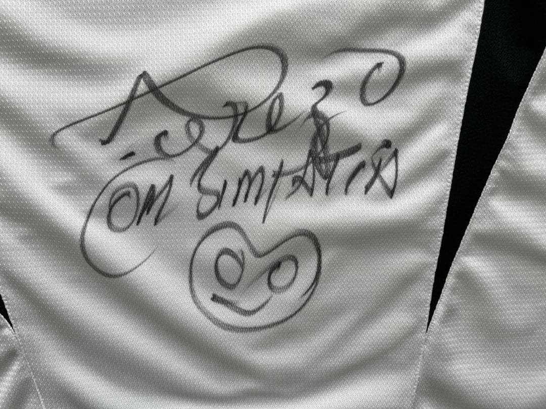 支給練習着　トニーニョセレーゾ　サイン入　鹿島アントラーズ　2002？