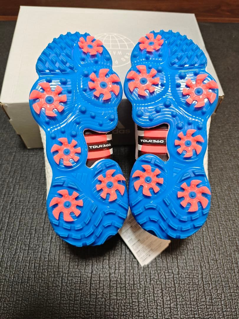 新品 adidas ゴルフシューズtour360 boa 25cm 白