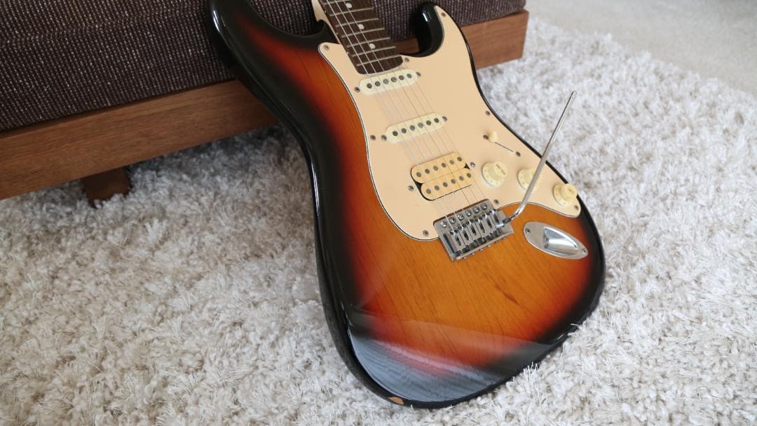 FERNANDES FG series ストラトタイプ　HSS サンバースト