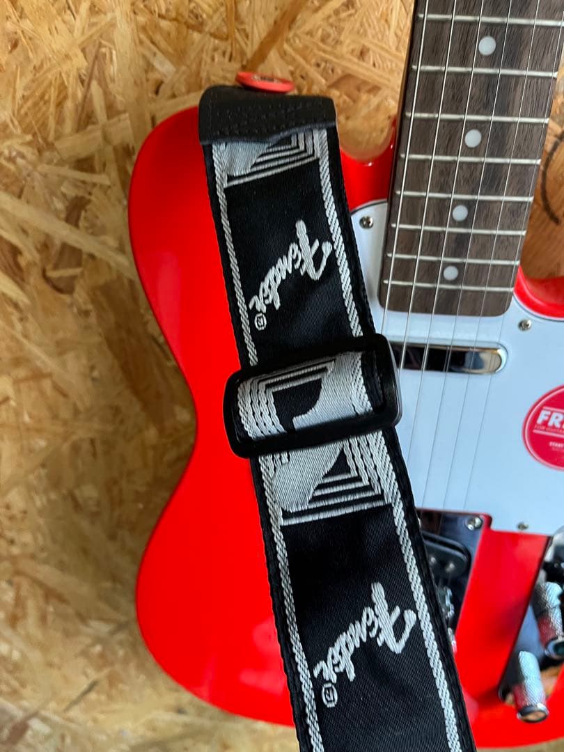 『美品』SQUIER BY FENDER Telecasterレースレッド