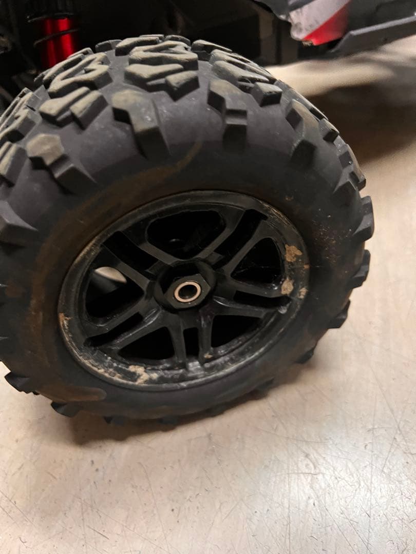 トラクサス　MAXX TRAXXS