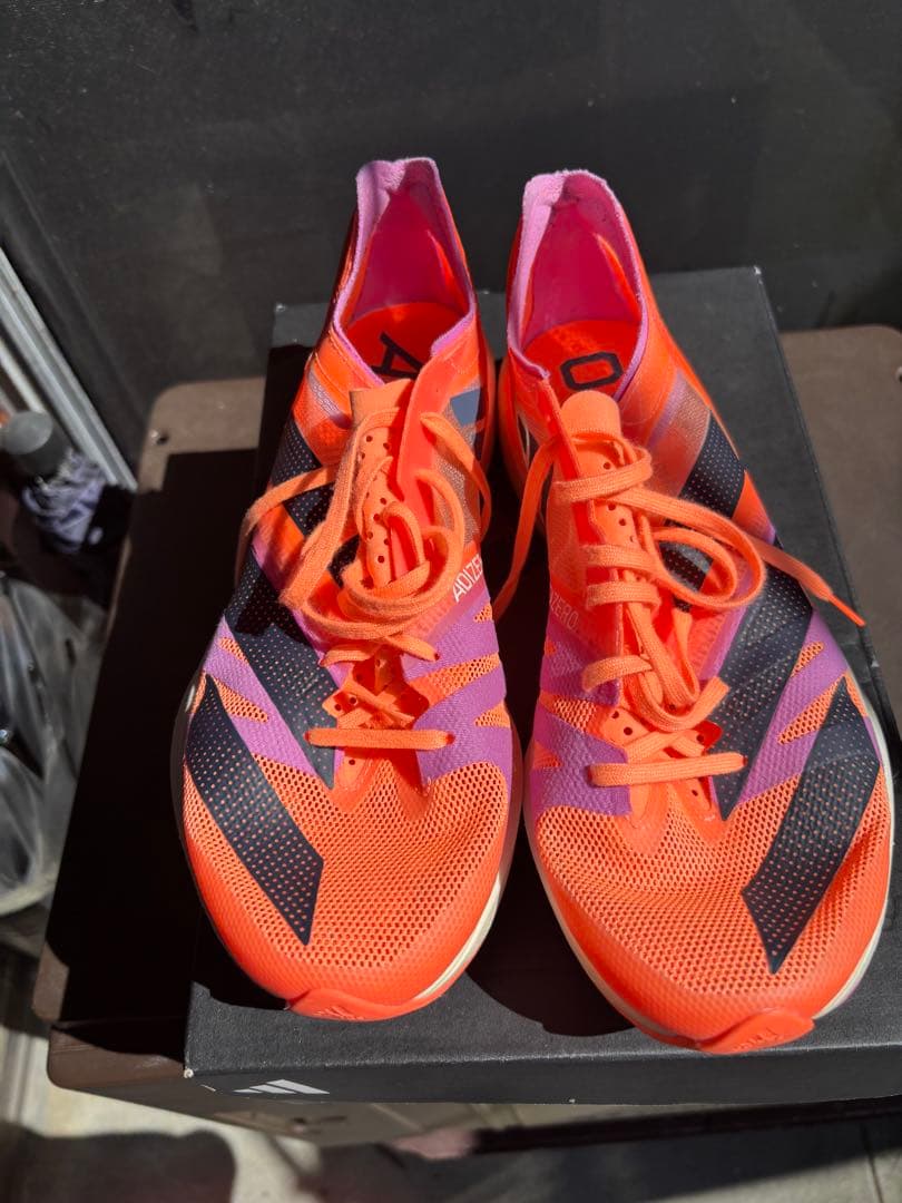 ADIZERO スパイクシューズ オレンジ/紫
