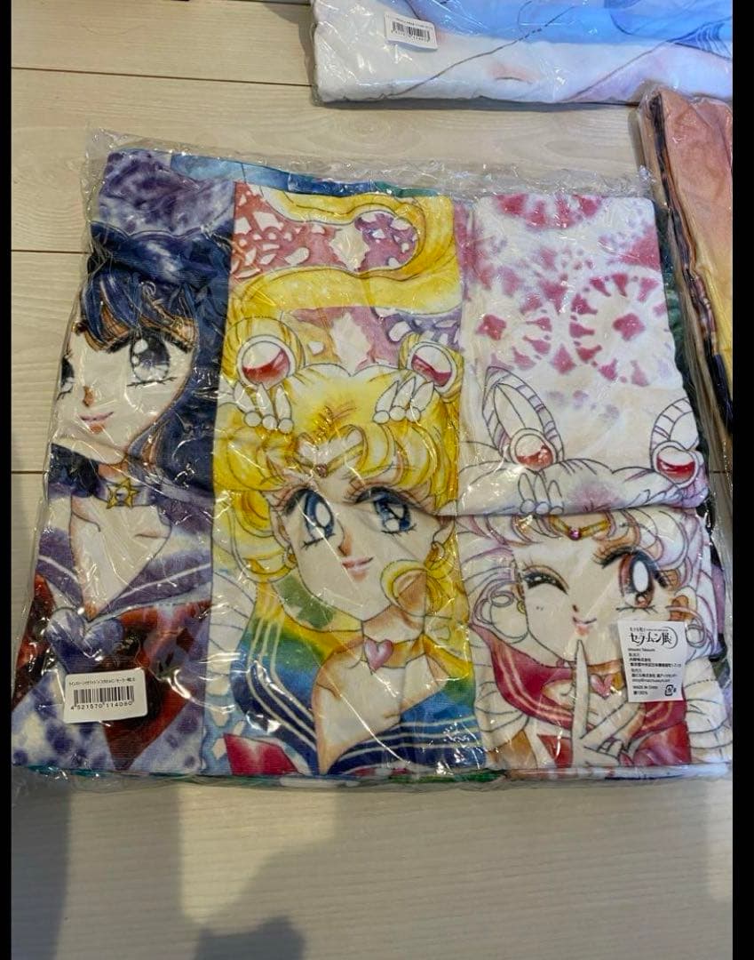 貴重な新品未開封3枚セット！セーラームーン展　ラインストーン付ワイドバスタオル