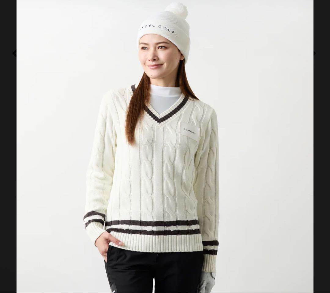 バンデル　アイボリー ケーブルニットセーター