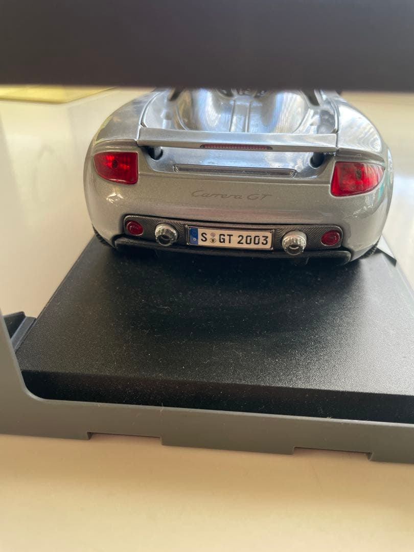 レア！PORSCHE純正　ポルシェカレラGT 1/18 ミニカー