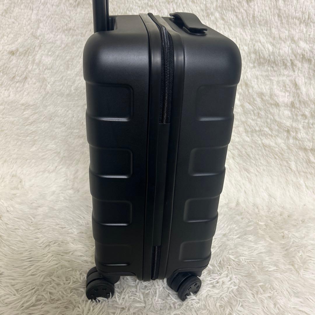 美品 送料無料 無印良品 バーを自由に調節できるハードキャリーケース 20L