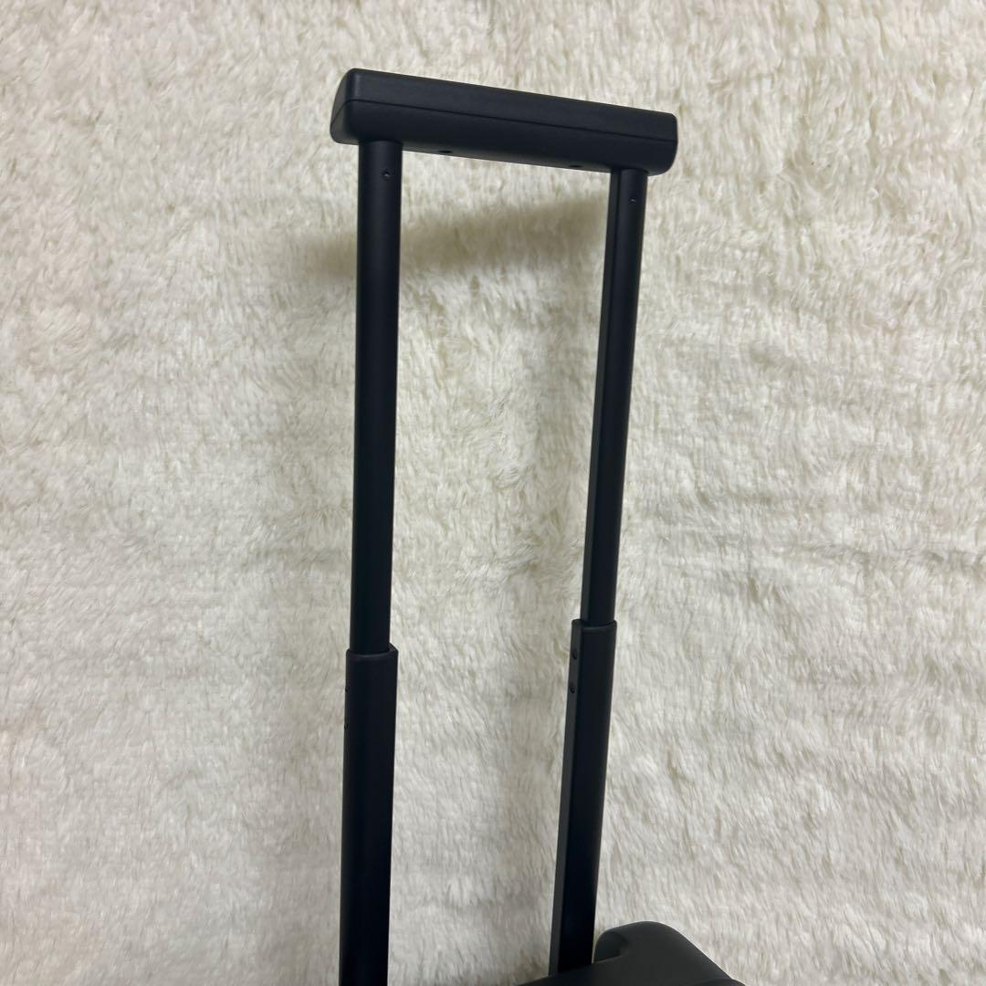 美品 送料無料 無印良品 バーを自由に調節できるハードキャリーケース 20L