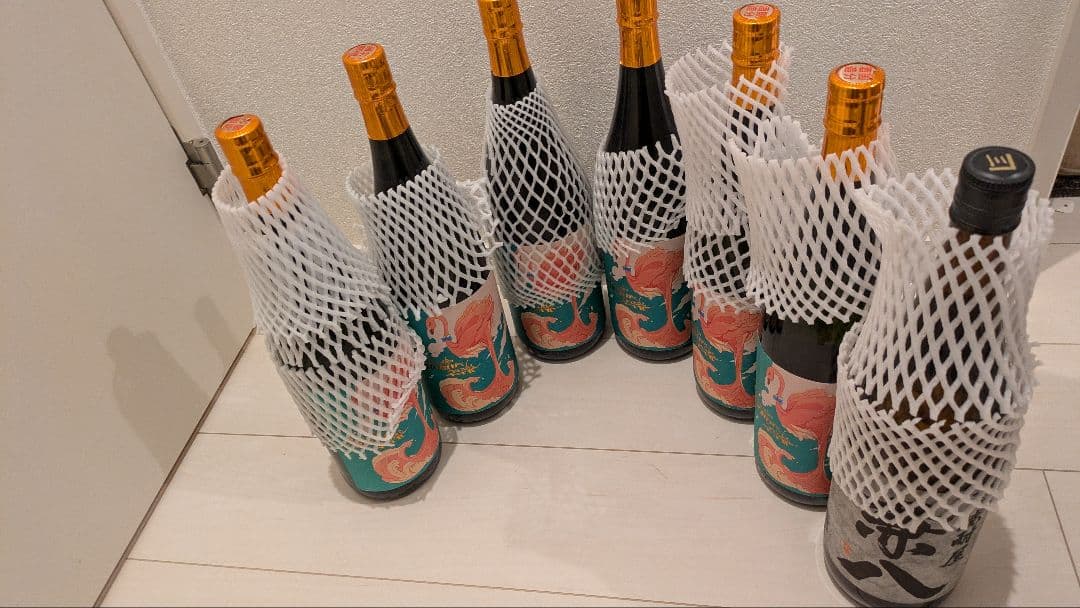 フラミンゴオレンジ　国分酒造　1,800ml 6本と、1,800mlの兼八 1本