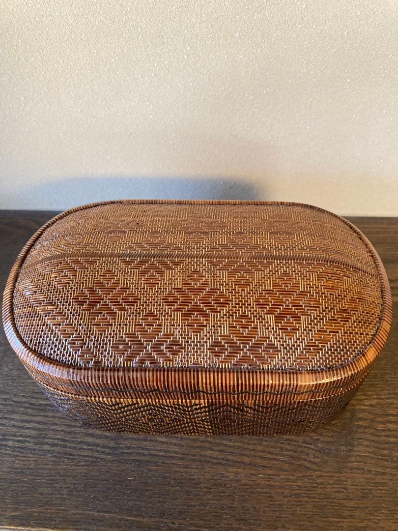 タイ・ヤンリーパオ楕円形小物入れ