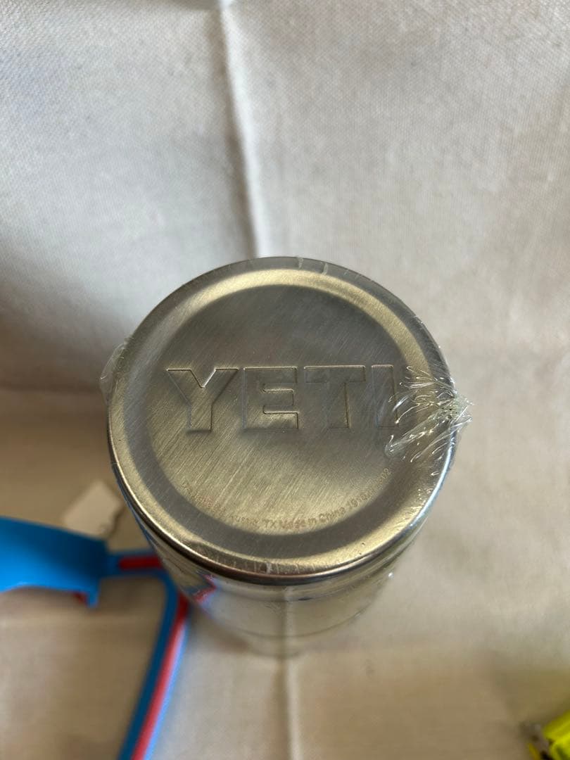 【新品】YETI ランブラー　タンブラー　20oz シルバー【ハンドル付き】