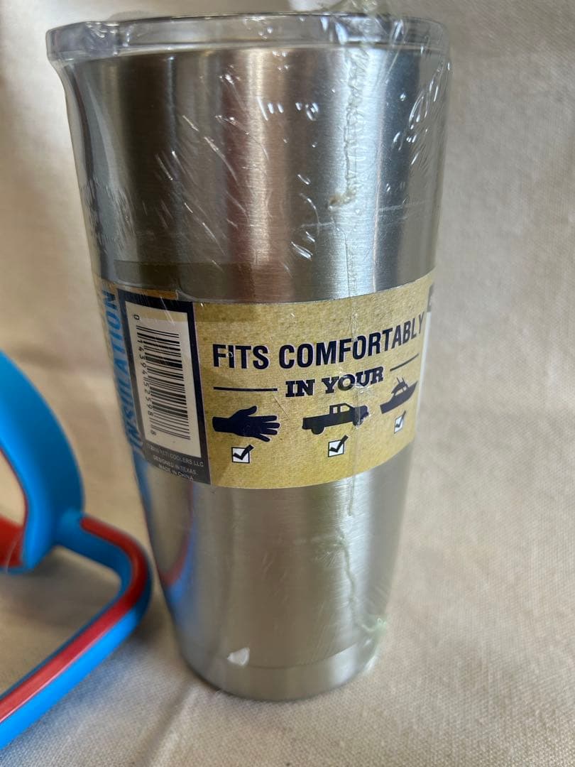 【新品】YETI ランブラー　タンブラー　20oz シルバー【ハンドル付き】