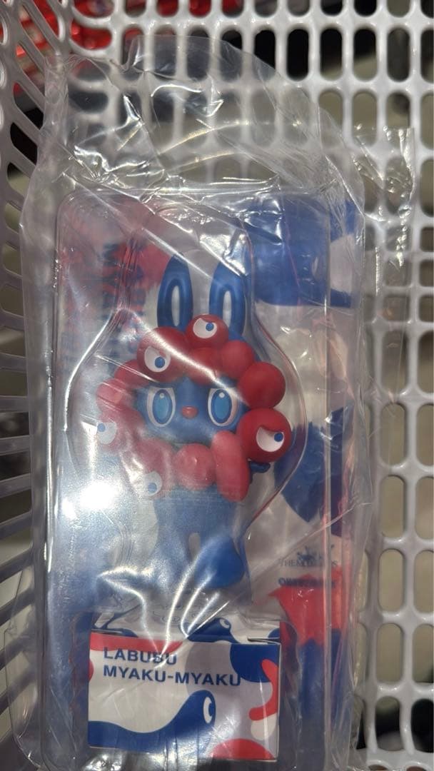 LABUBU MYAKU-MYAKU フィギュア 大阪関西万博限定販売品　1個