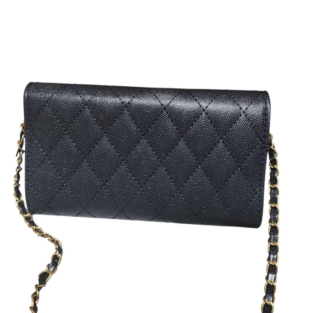 CHANEL　ウォレットチェーン　キルティング　長財布　ノベルティ