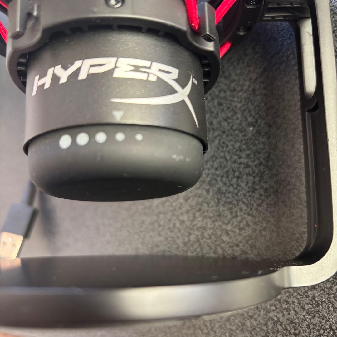 HYPERX QuadCastコンデンサーマイク 黒・赤