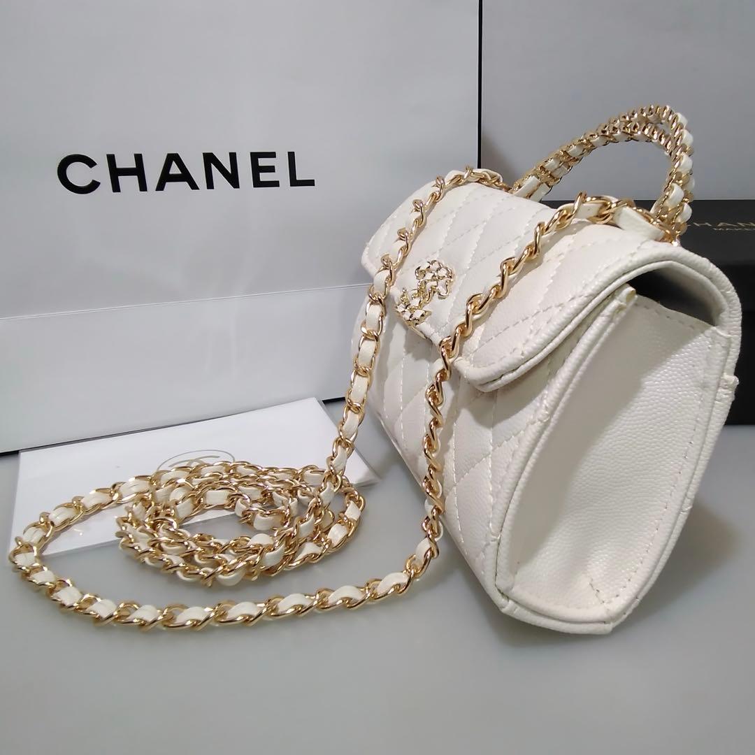CHANEL〈シャネル〉ノベルティ　ホワイトショルダーバッグ　ホワイトシャドー