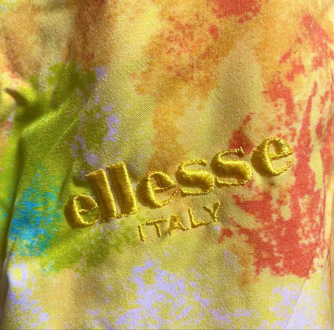 ellesse エレッセ　花柄フード付き　スノボウェア　スキージャケット