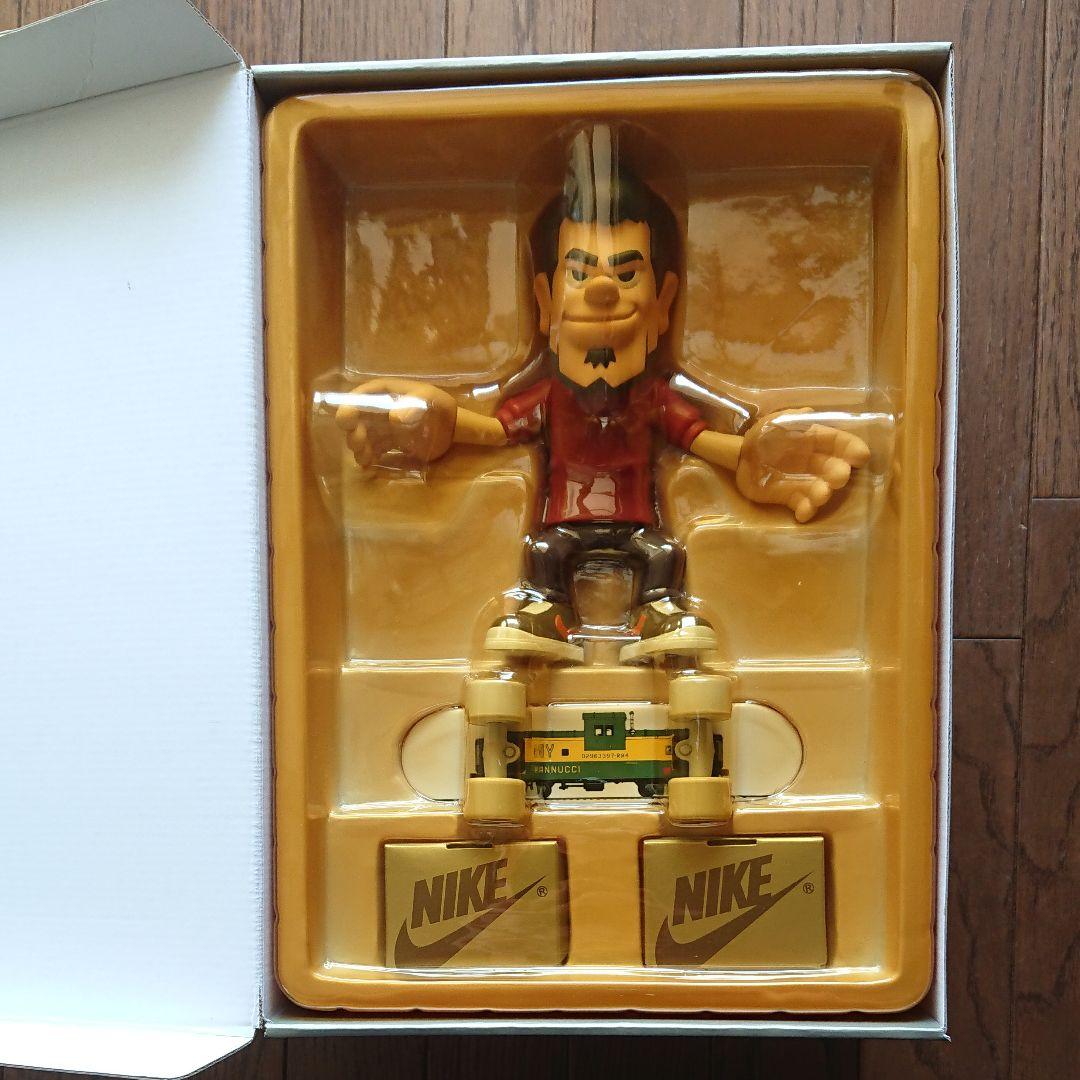 MEDICOM × NIKE SB GINO 抽選限定 400%