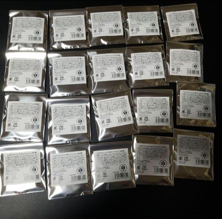 BLEACH EX. 原画展 缶バッジ　BOX　新品未開封