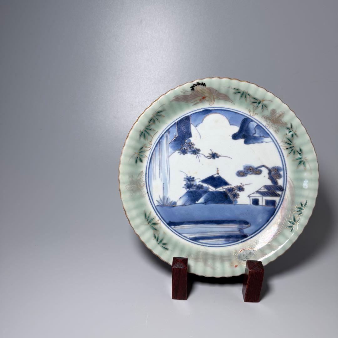 古伊万里　青磁染付風景図菊花形七寸皿　太明成化年製　直径約21cm　鶴亀
