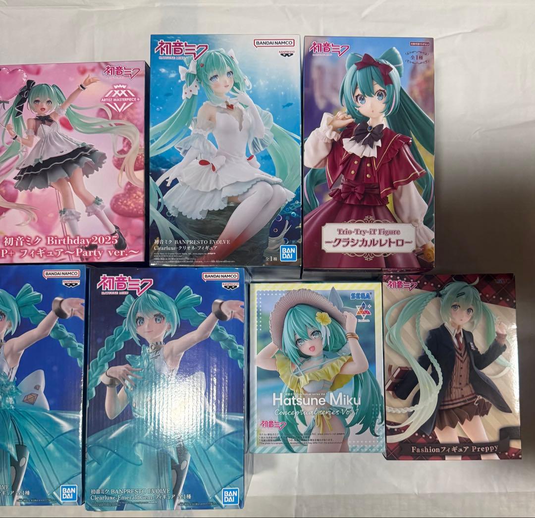 初音ミク　１０体