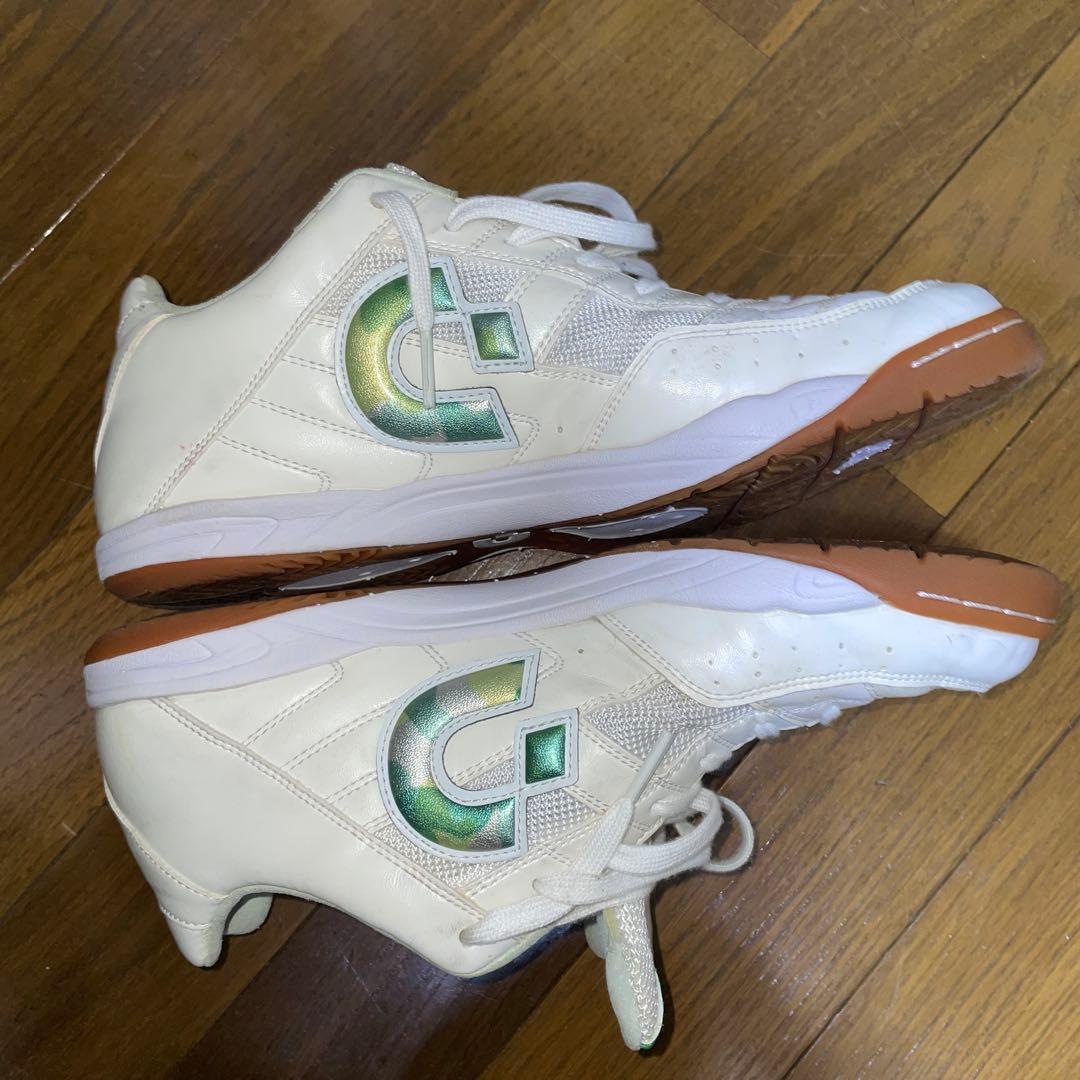 超美品　使用1回 Desporte フットサルシューズ ホワイト/グリーン