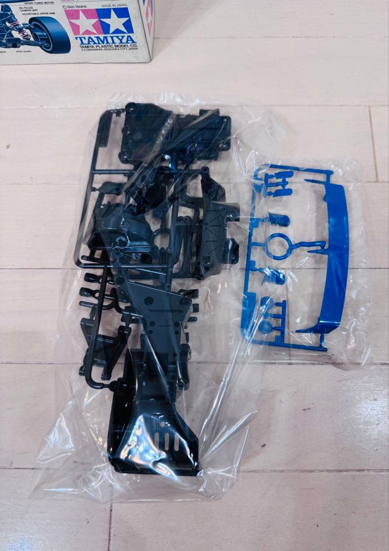 【未組立】ニッサン　プリメーラ　タミヤ　1/10