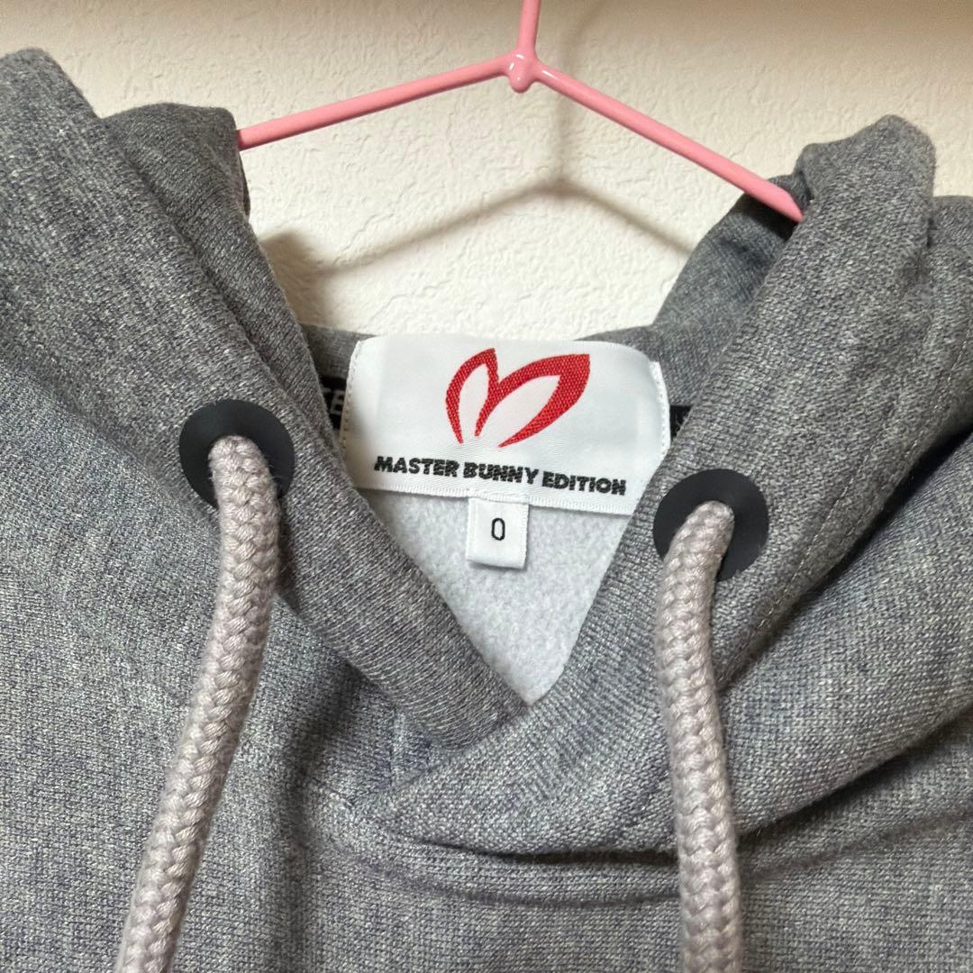 MASTER BUNNY EDITION グレー フード付きセーター サイズ0