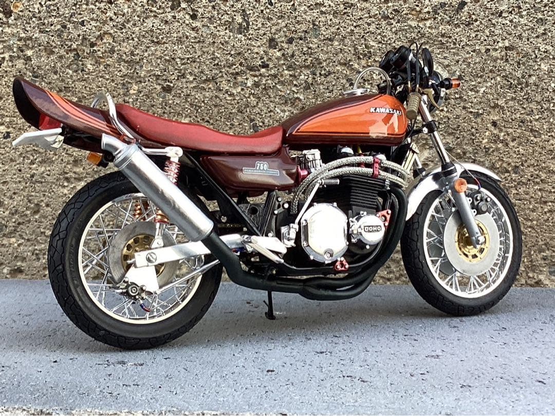 バイクプラモデル　族車　アオシマ1/12 750RS ZⅡ (ジャンク品)