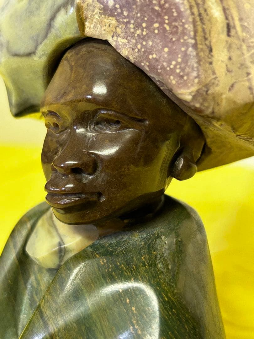 Paul Kgaile 彫刻　アフリカンアート　女