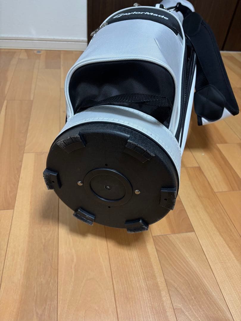 TaylorMade キャディバッグ ホワイト・ブラック