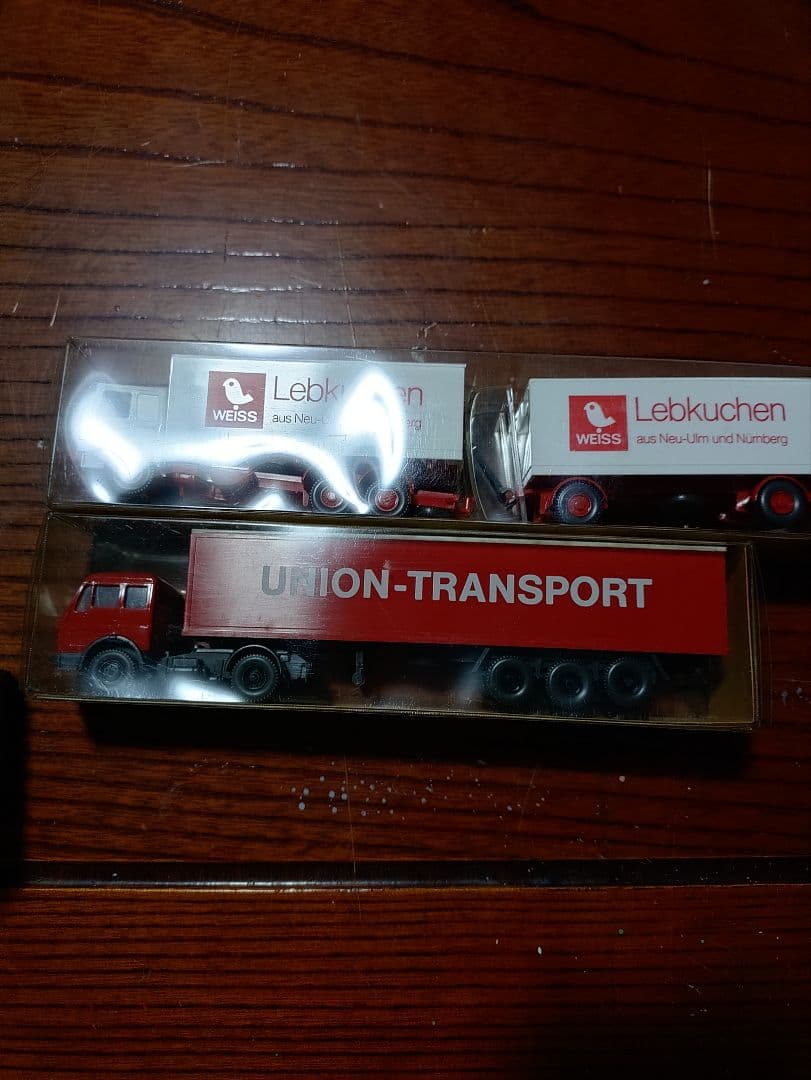 Märklin HO✨️ディーゼル795型、3両✨️大型トラック2台✨️ほぼ新品