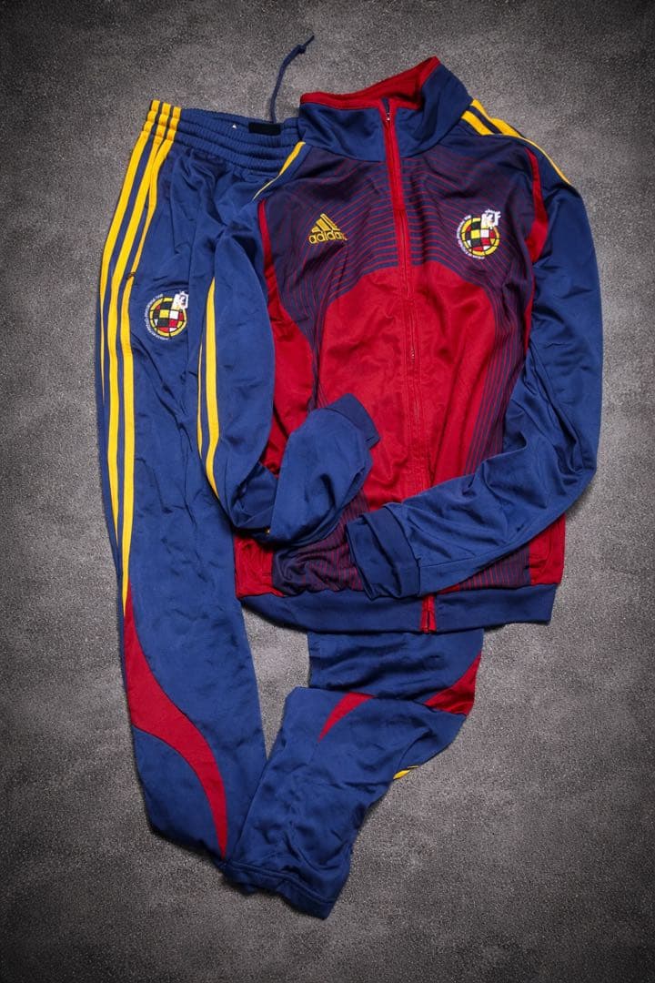 サッカー スペイン代表 トレーニングジャージ セットアップ