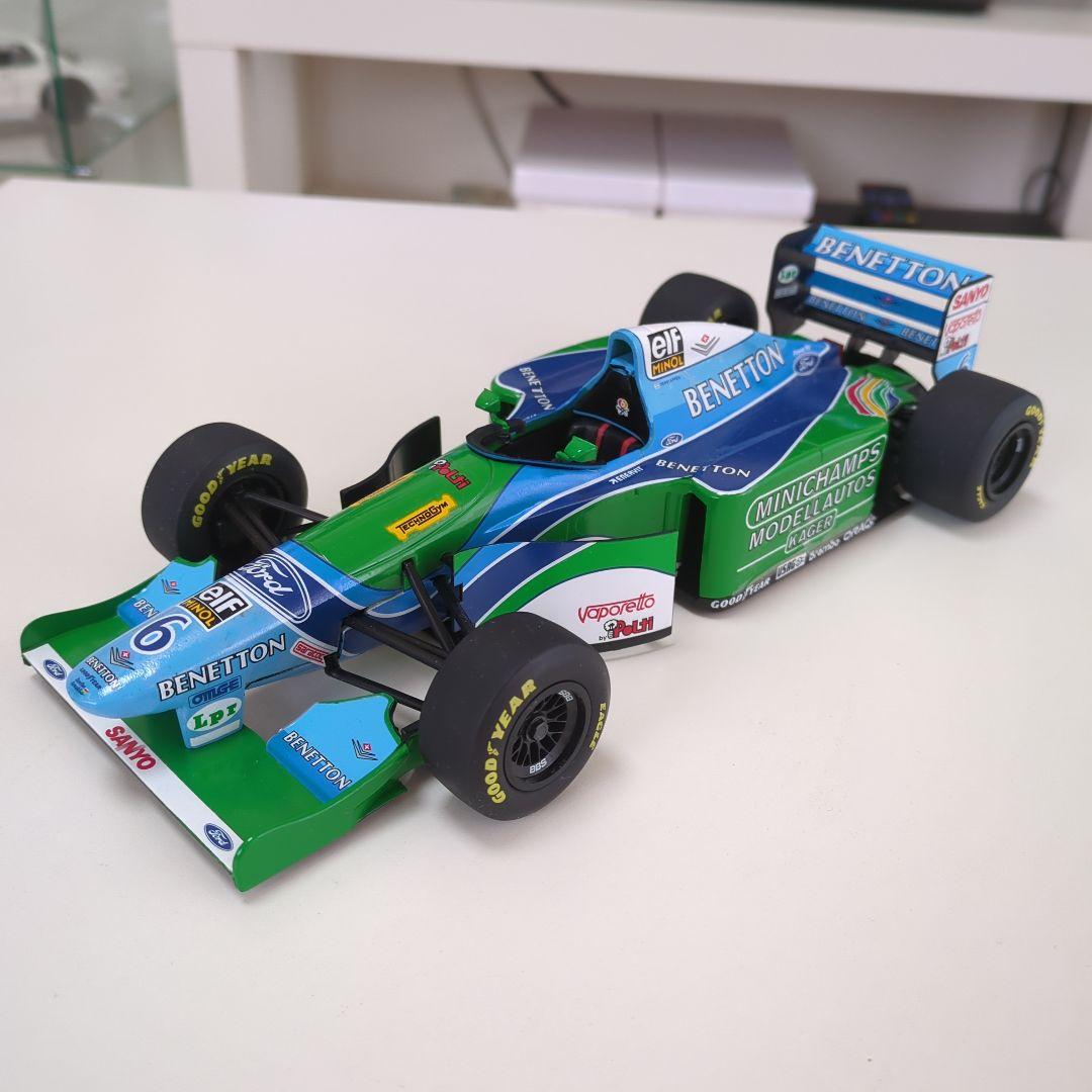 ベネトンF1　B194 1/18スケール