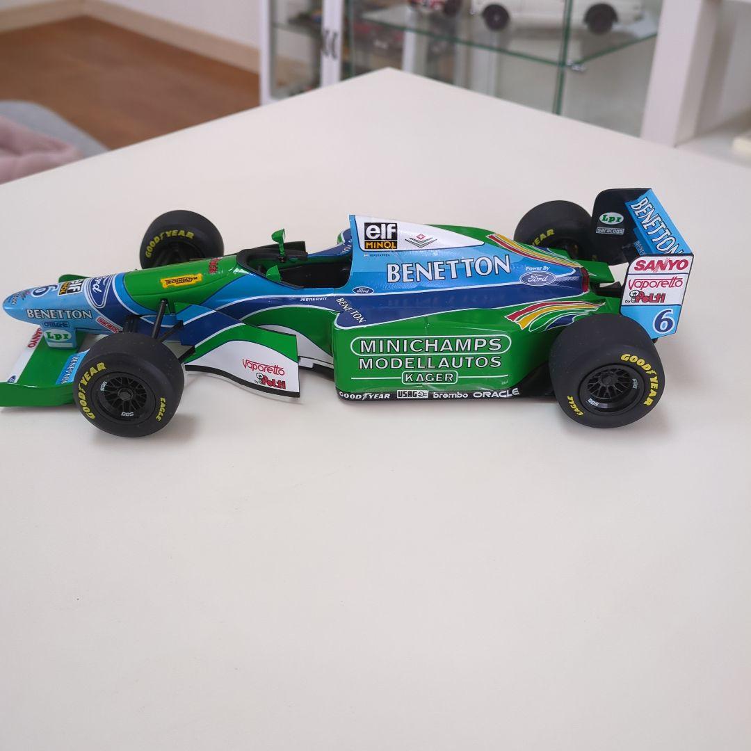 ベネトンF1　B194 1/18スケール