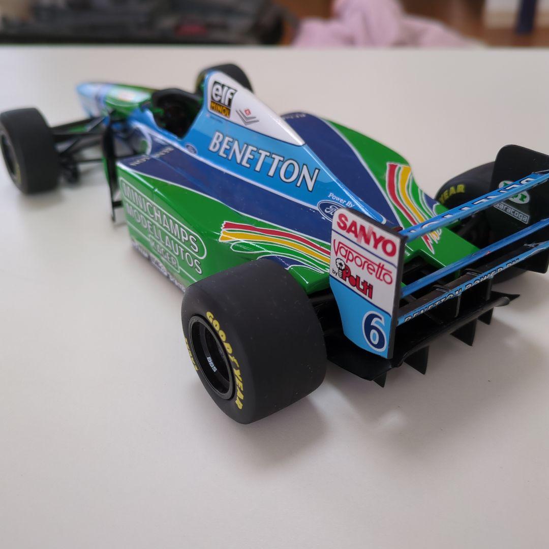 ベネトンF1　B194 1/18スケール