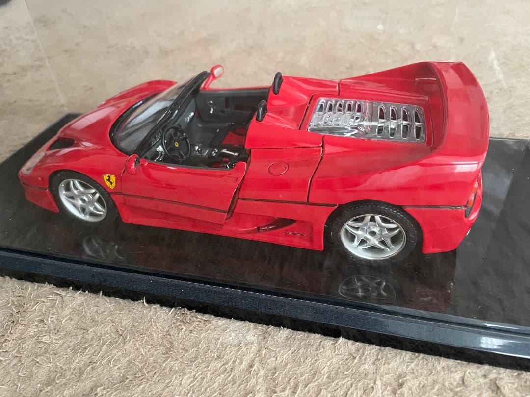 フェラーリF50　[1/18スケール]