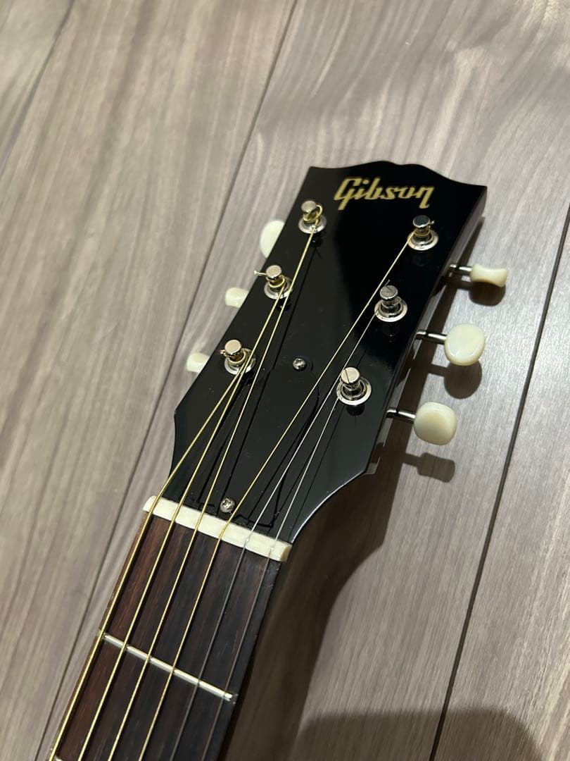 2023年製　gibson J-45 50s' original