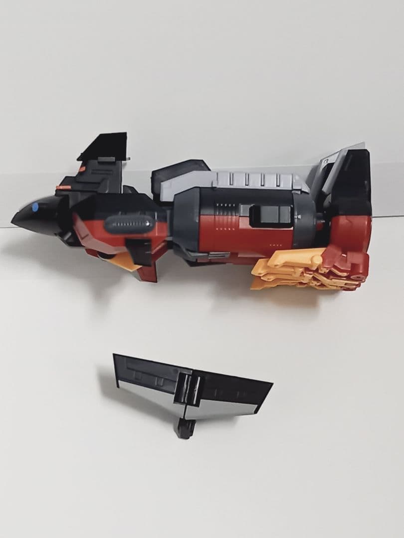 MODEROID ダイナゼノン ／ グリッドマン&ビッグゴルドバーン　2ヶセット