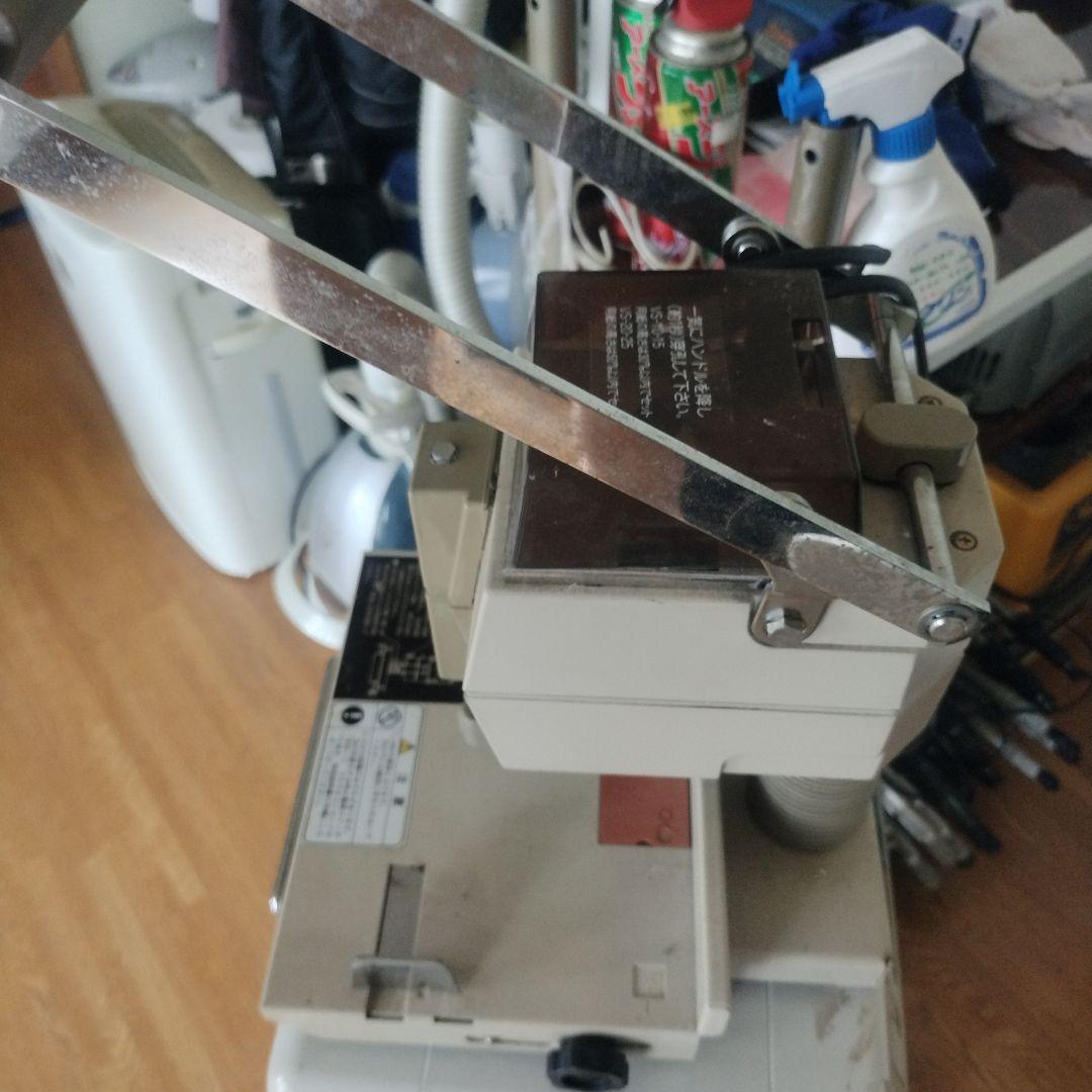 卓上型 製本機？　穴あけパンチ　ウチダ電動パンチ