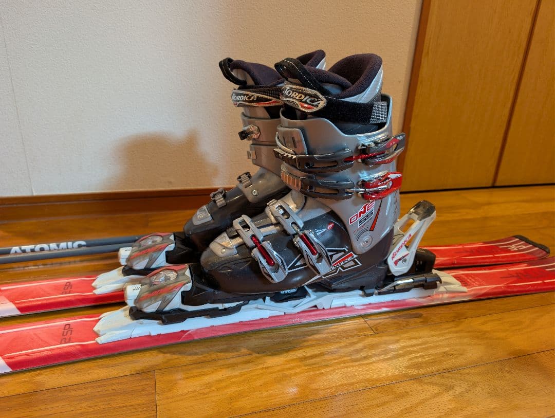 Nordica スキーセット　スキー板144センチ　ブーツ25.0センチ・ポール