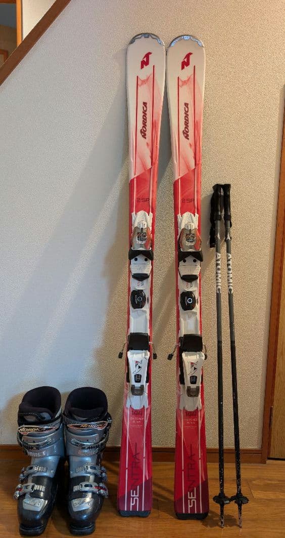 Nordica スキーセット　スキー板144センチ　ブーツ25.0センチ・ポール