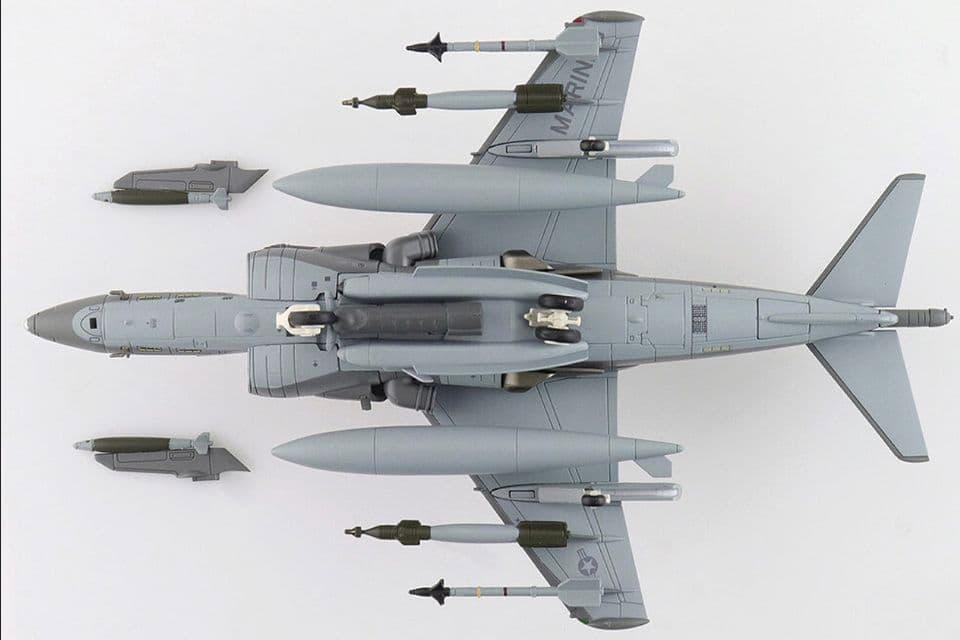 ホビーマスター　AV-8B Harrier II　VMA-211
