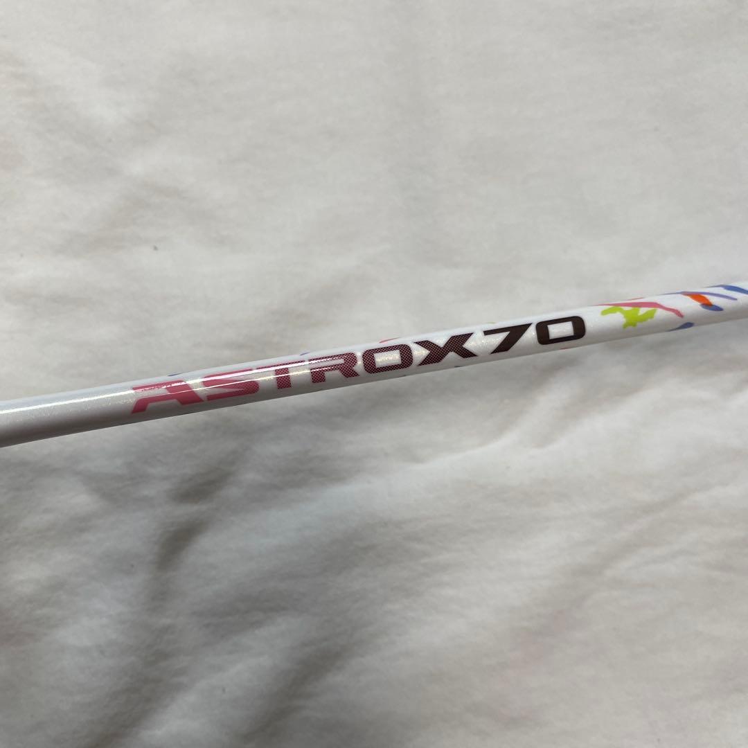 ヨネックス アストロクス70 バドミントンラケット①