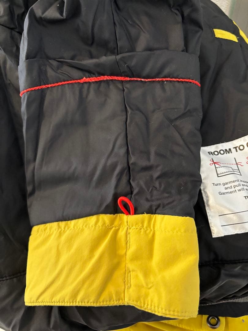 ★週末値下げ★BURTON 子ども用イエロー　ウェア M スノーボード　スキー