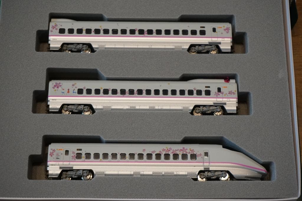 KATO E3系 秋田新幹線 30周年記念 桜ラッピング仕様 6両編成セット