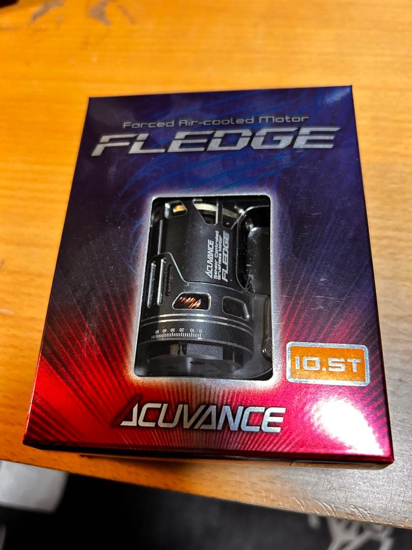 ACUVANCE FLEDGE 10.5T ブラシレスモーター