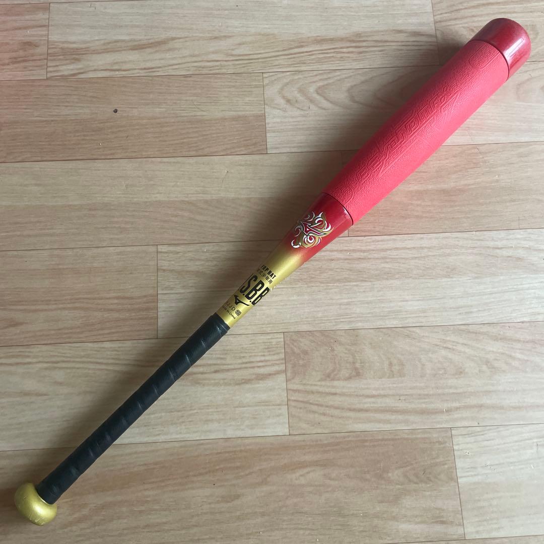 赤色バット 金色先端