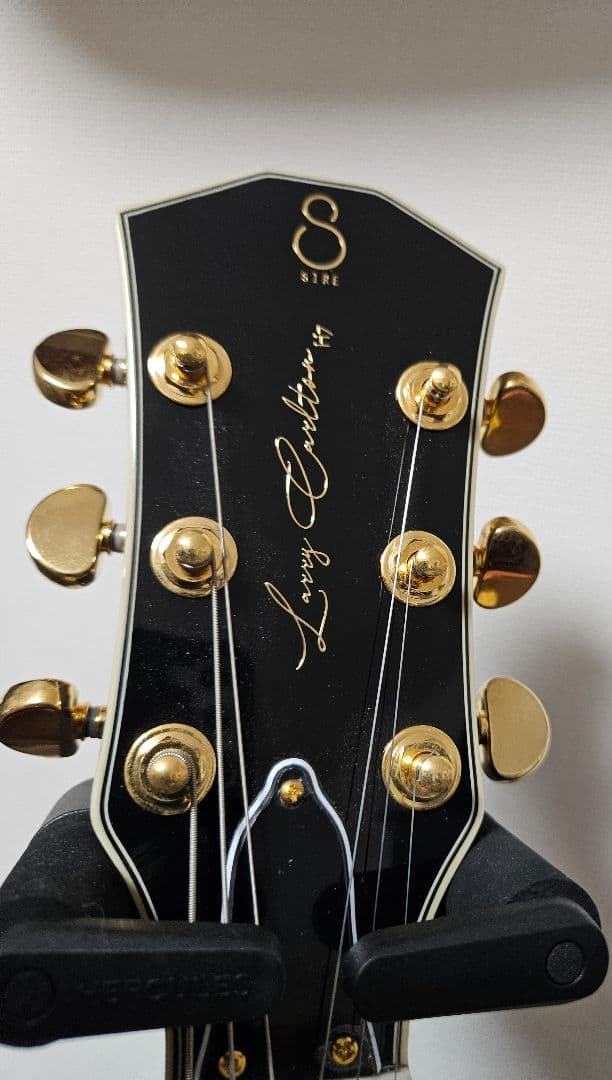 Sire 335 Larry Carltonブラック