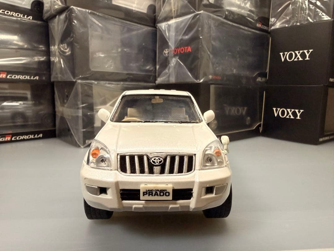 トヨタ ランドクルーザー カラーサンプル